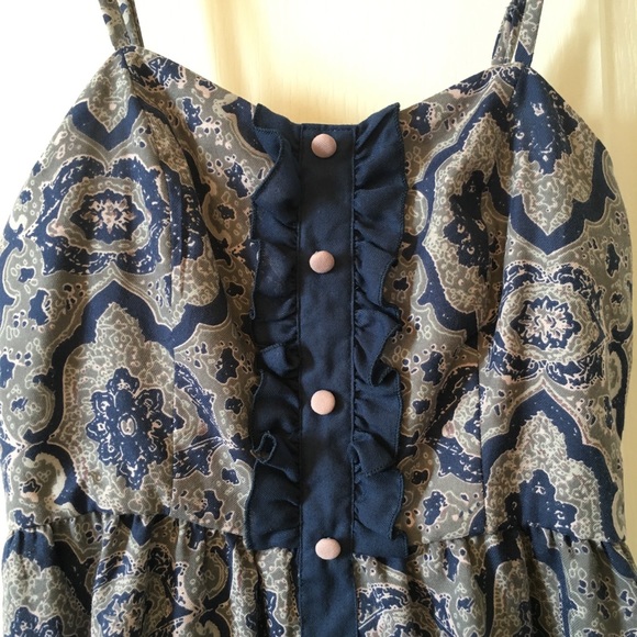 DONATING SOON: Adorable Mini Dress ❤️ (Like New) - Picture 2 of 6